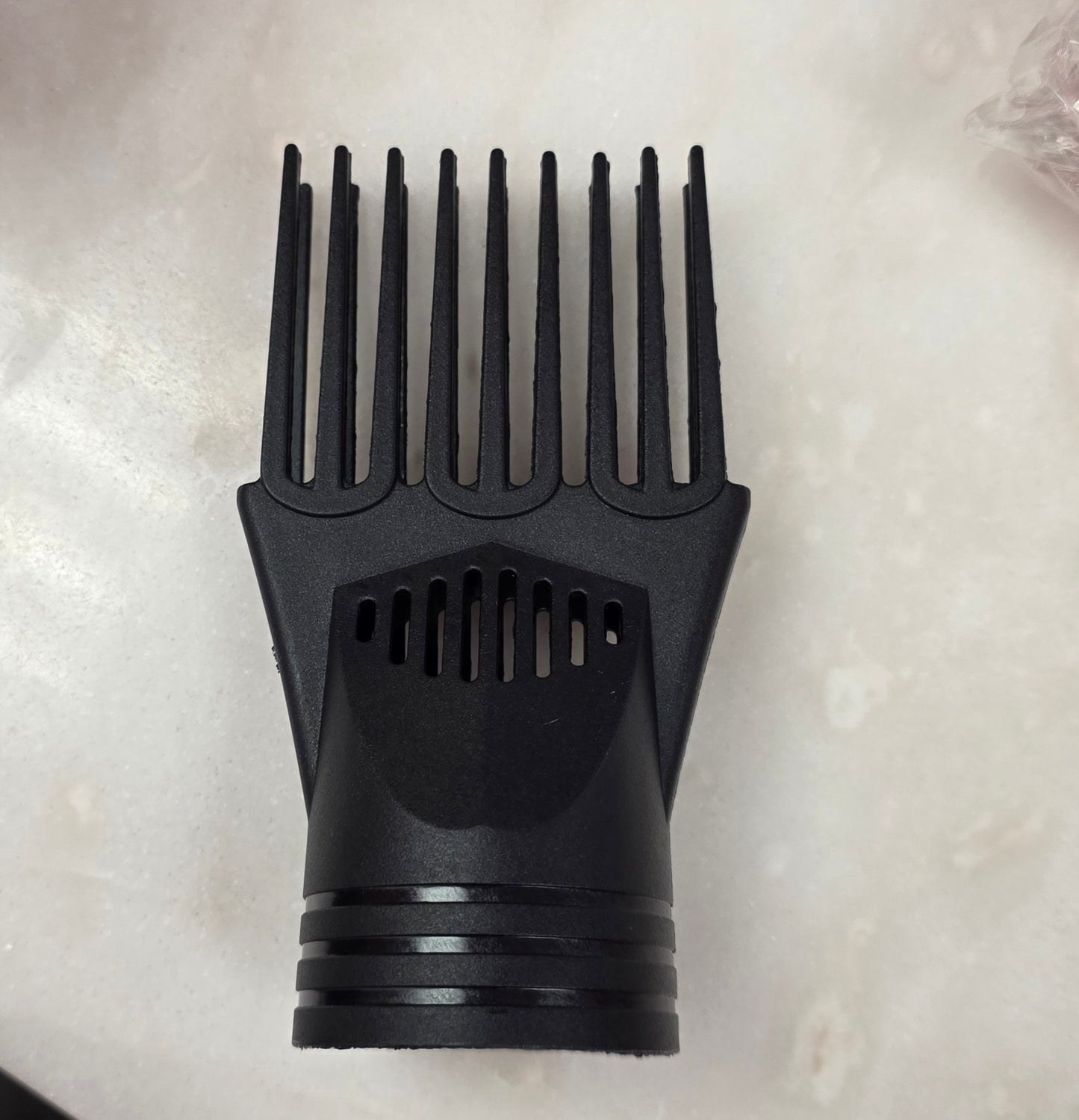 Universal Blow Dryer Comb